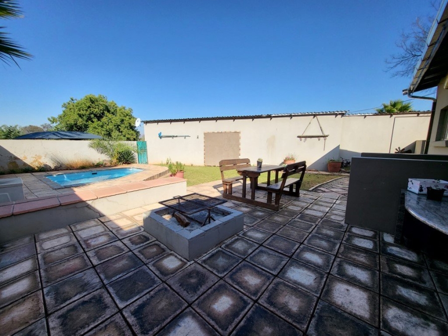 To Let 3 Bedroom Property for Rent in Brits North West